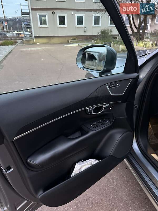 Позашляховик / Кросовер Volvo XC90 2019 в Києві