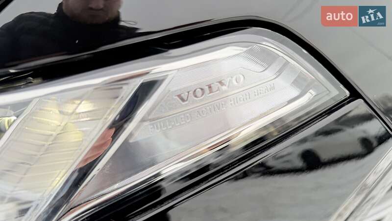 Позашляховик / Кросовер Volvo XC90 2019 в Києві фото 13 Позашляховик / Кросовер Volvo XC90 2019 в Києві