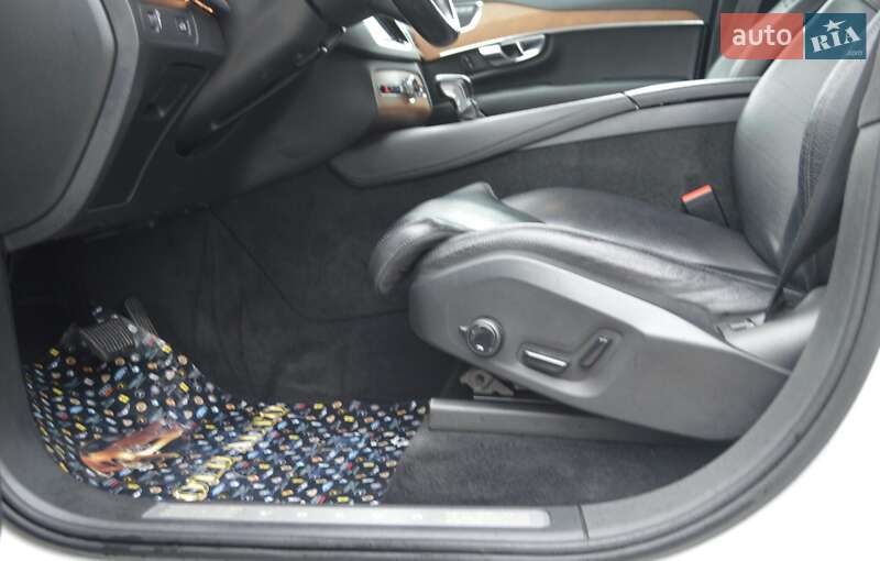 Внедорожник / Кроссовер Volvo XC90 2015 в Одессе фото 23 Внедорожник / Кроссовер Volvo XC90 2015 в Одессе