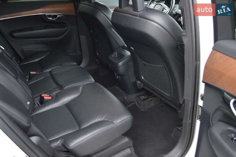 Внедорожник / Кроссовер Volvo XC90 2015 в Одессе фото 40 Внедорожник / Кроссовер Volvo XC90 2015 в Одессе