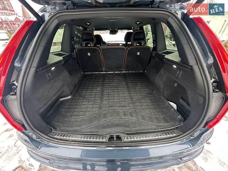 Позашляховик / Кросовер Volvo XC90 2020 в Дніпрі фото 41 Позашляховик / Кросовер Volvo XC90 2020 в Дніпрі