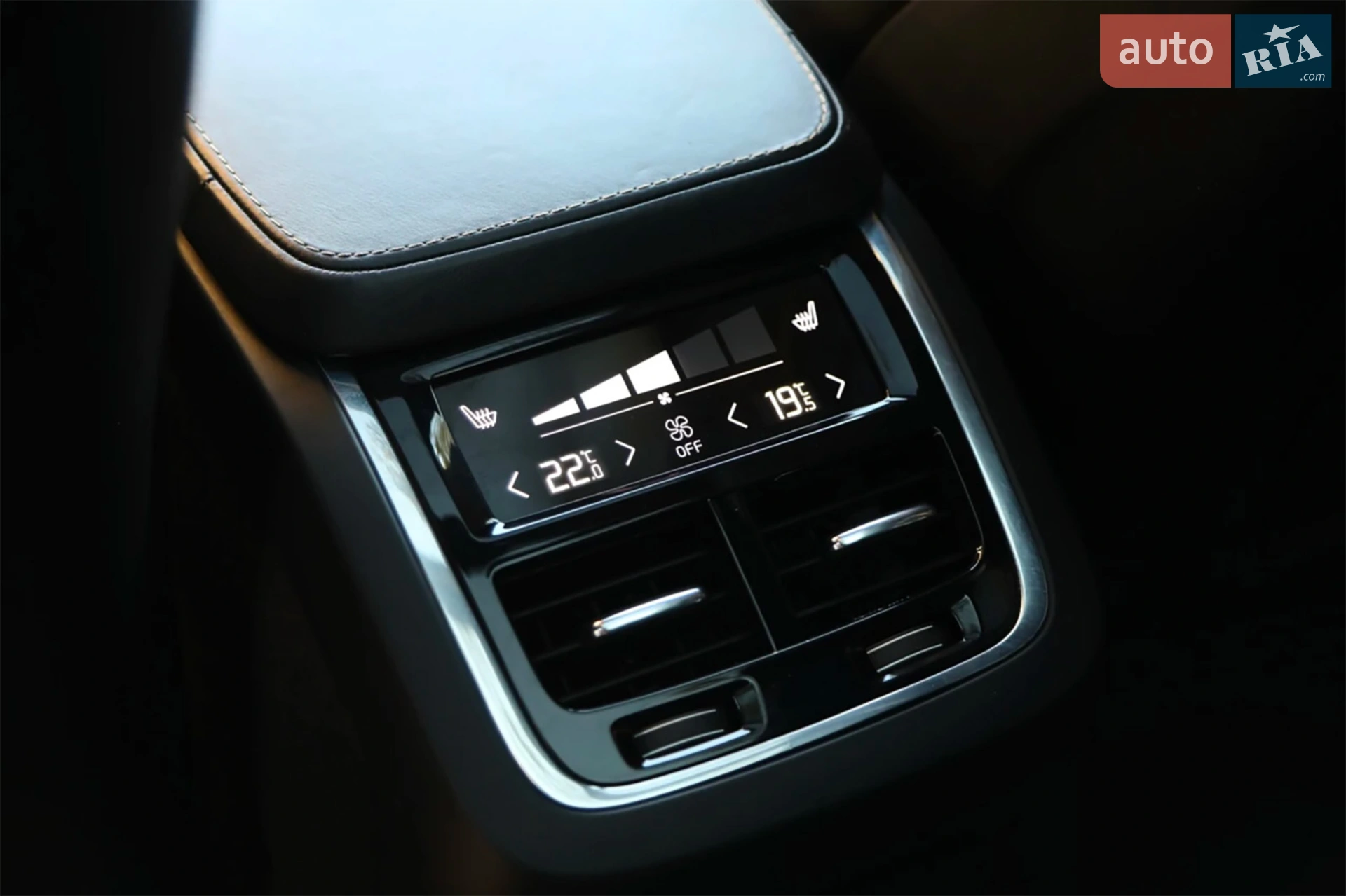 2016 Volvo XC90 - мініатюра 10