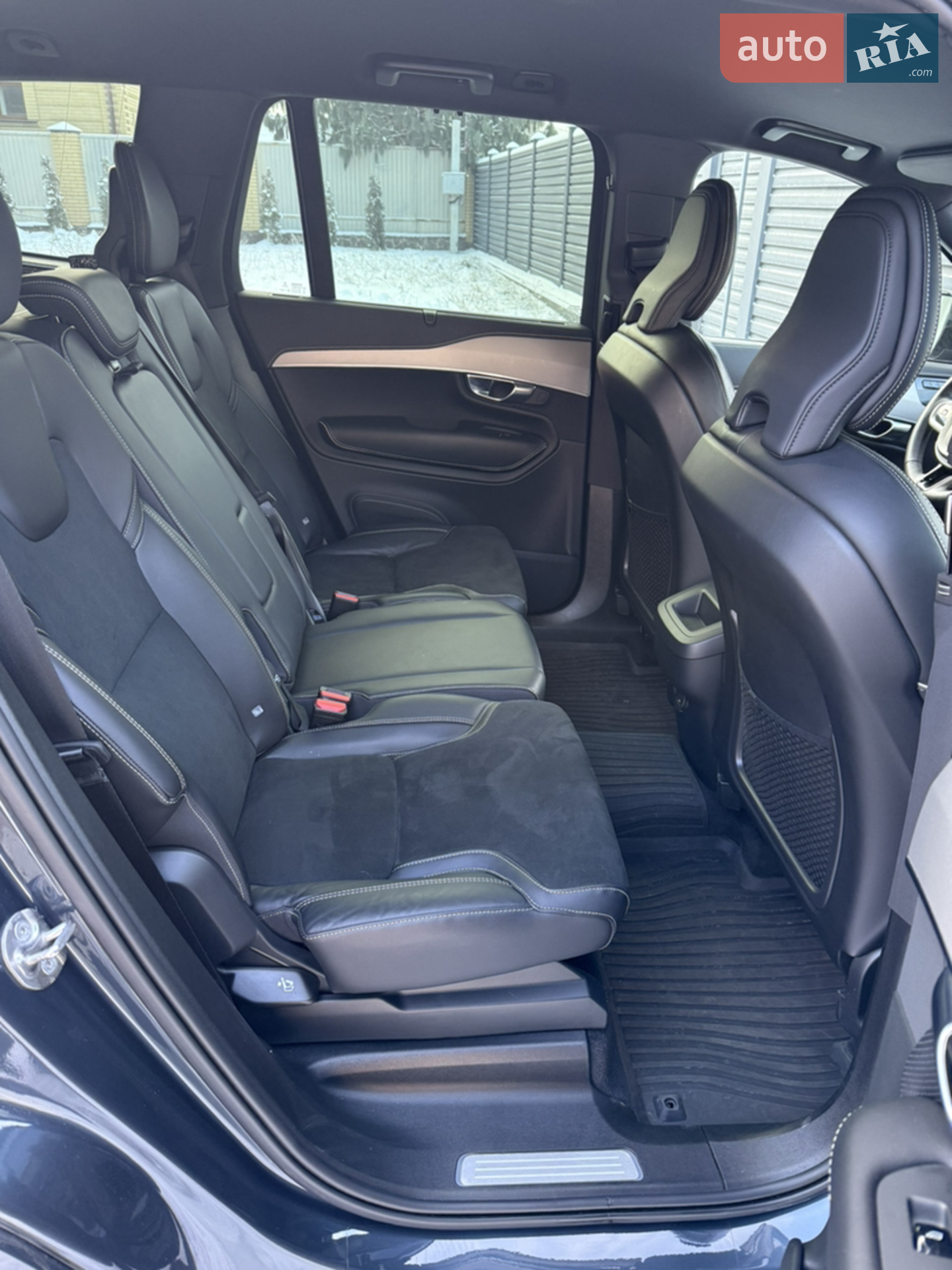 2022 Volvo XC90 - мініатюра 9