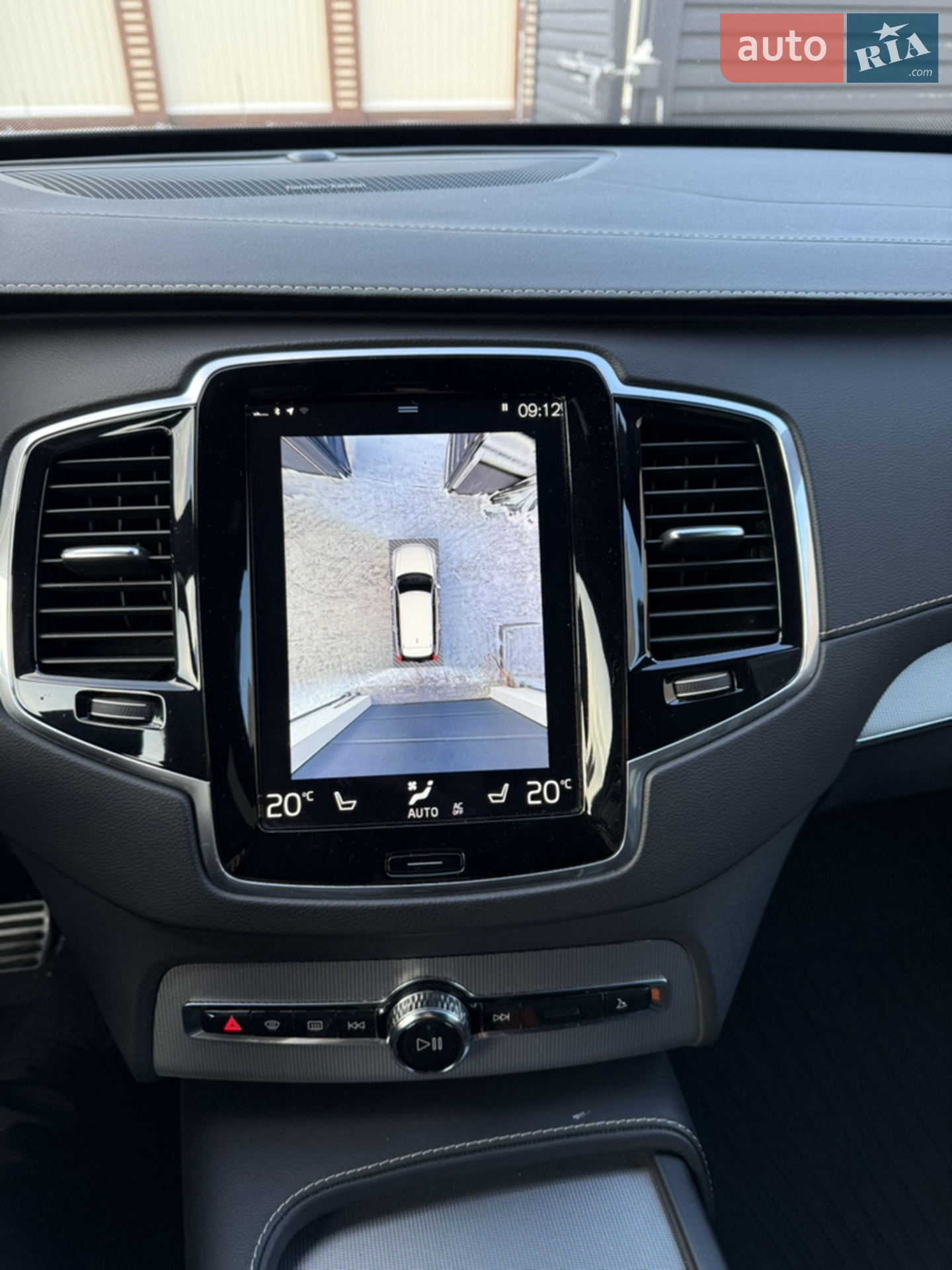 2022 Volvo XC90 - мініатюра 13
