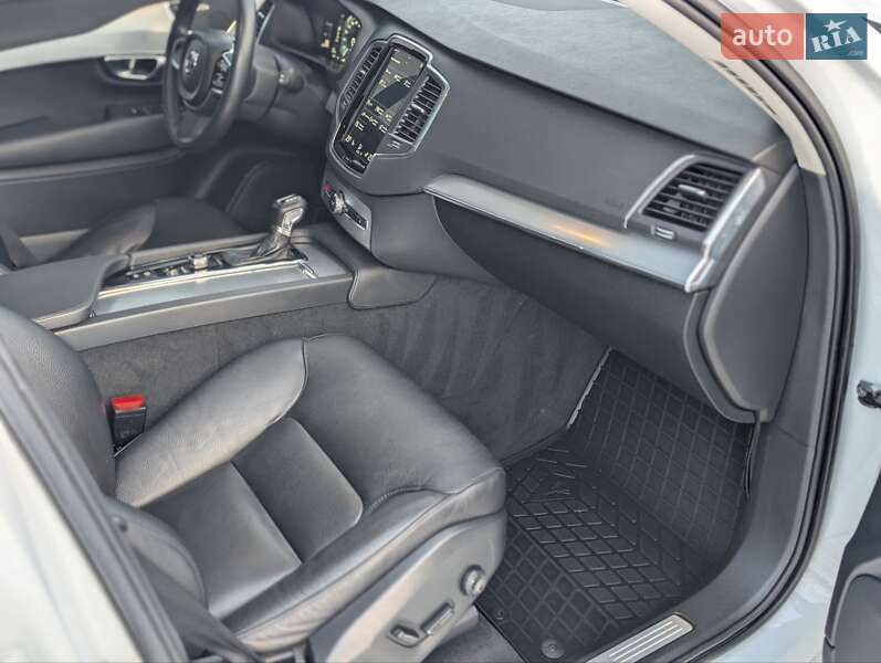 Внедорожник / Кроссовер Volvo XC90 2018 в Коломые