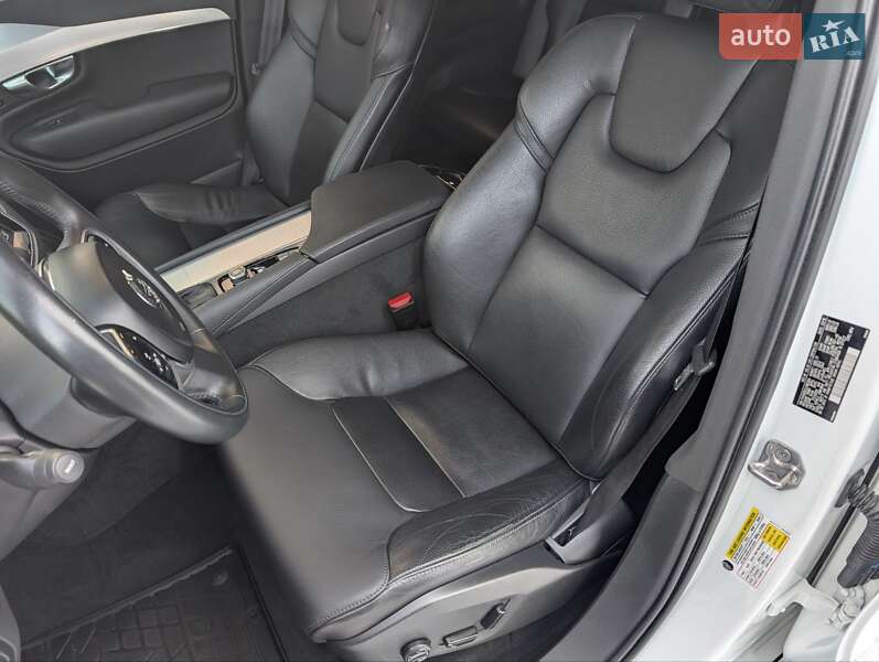 Внедорожник / Кроссовер Volvo XC90 2018 в Коломые