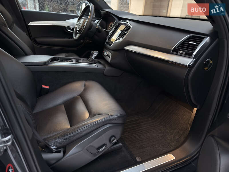 Внедорожник / Кроссовер Volvo XC90 2017 в Ивано-Франковске