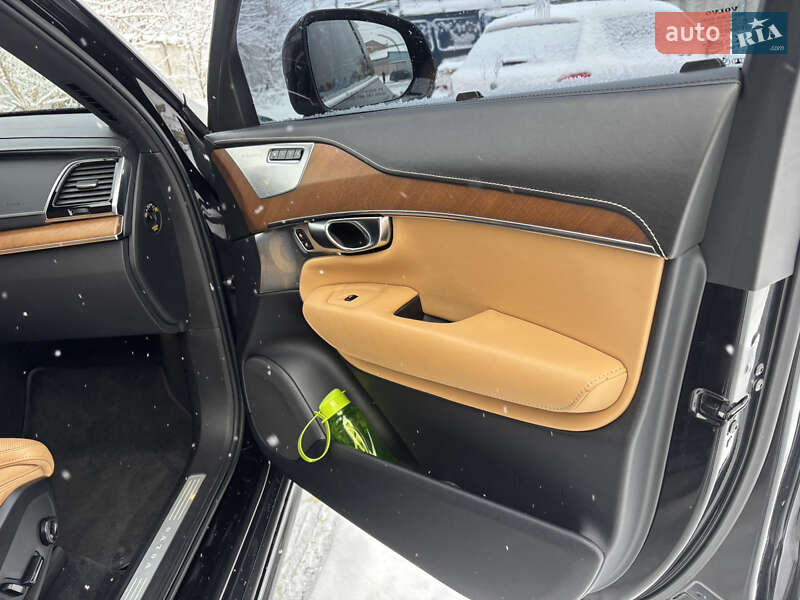 Внедорожник / Кроссовер Volvo XC90 2017 в Киеве