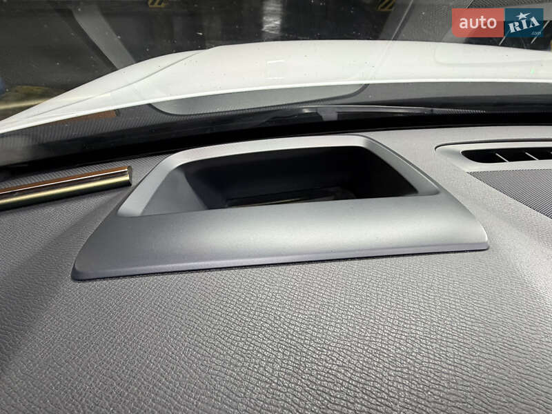 Внедорожник / Кроссовер Volvo XC90 2016 в Киеве фото 15 Внедорожник / Кроссовер Volvo XC90 2016 в Киеве