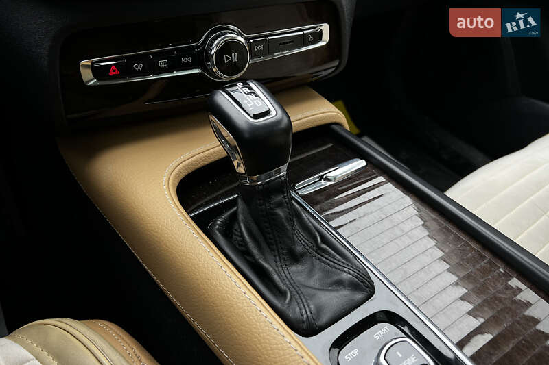 Внедорожник / Кроссовер Volvo XC90 2016 в Львове