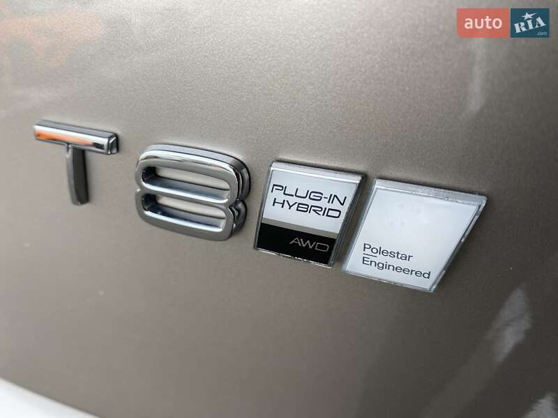 Внедорожник / Кроссовер Volvo XC90 2024 в Киеве