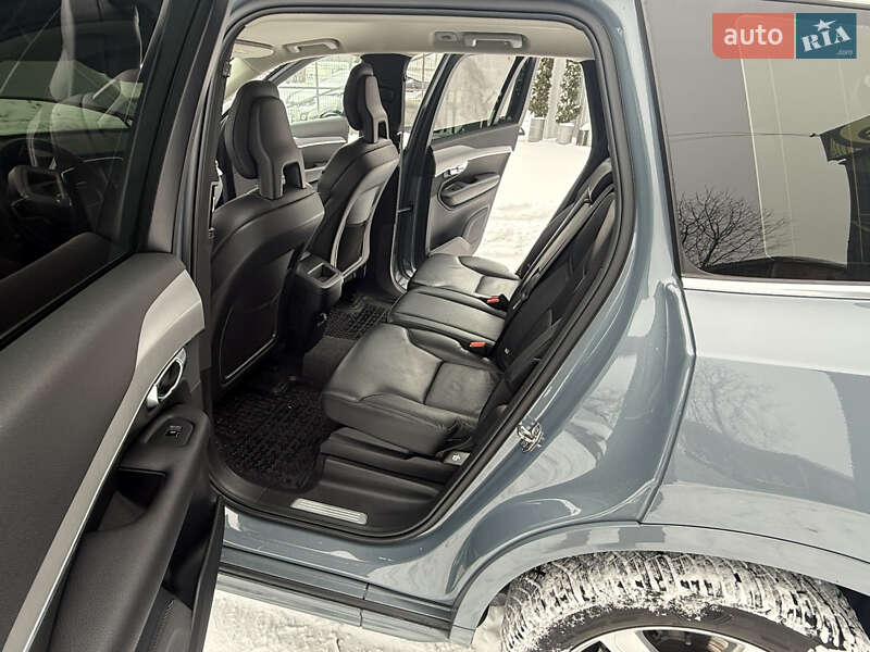 Внедорожник / Кроссовер Volvo XC90 2019 в Киеве