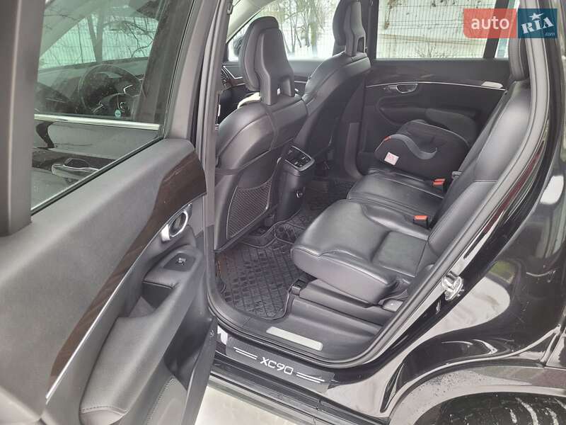 Внедорожник / Кроссовер Volvo XC90 2016 в Ивано-Франковске фото 27 Внедорожник / Кроссовер Volvo XC90 2016 в Ивано-Франковске