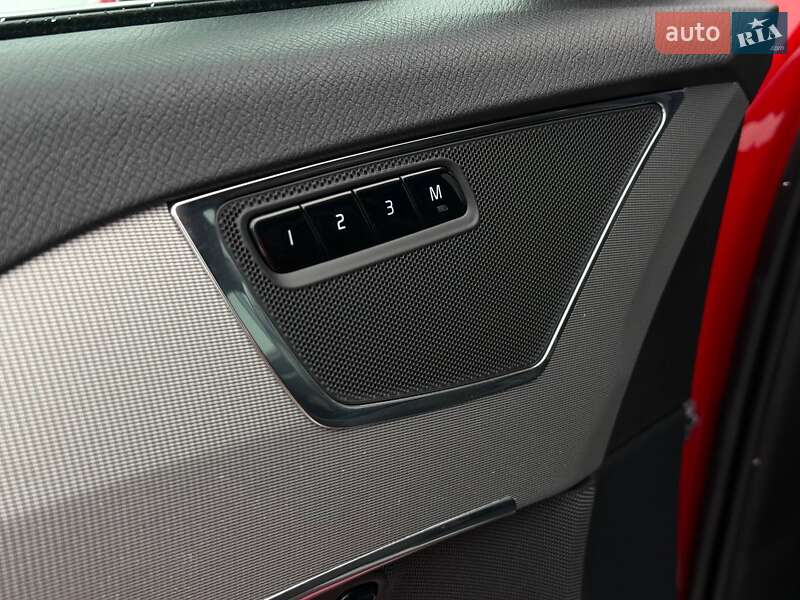 Внедорожник / Кроссовер Volvo XC90 2016 в Ровно