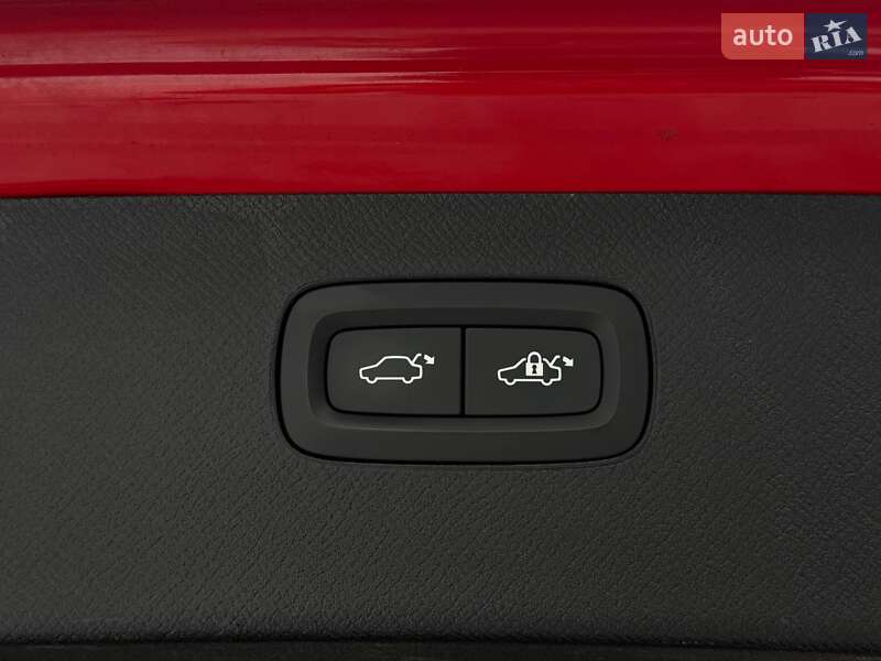 Внедорожник / Кроссовер Volvo XC90 2016 в Ровно