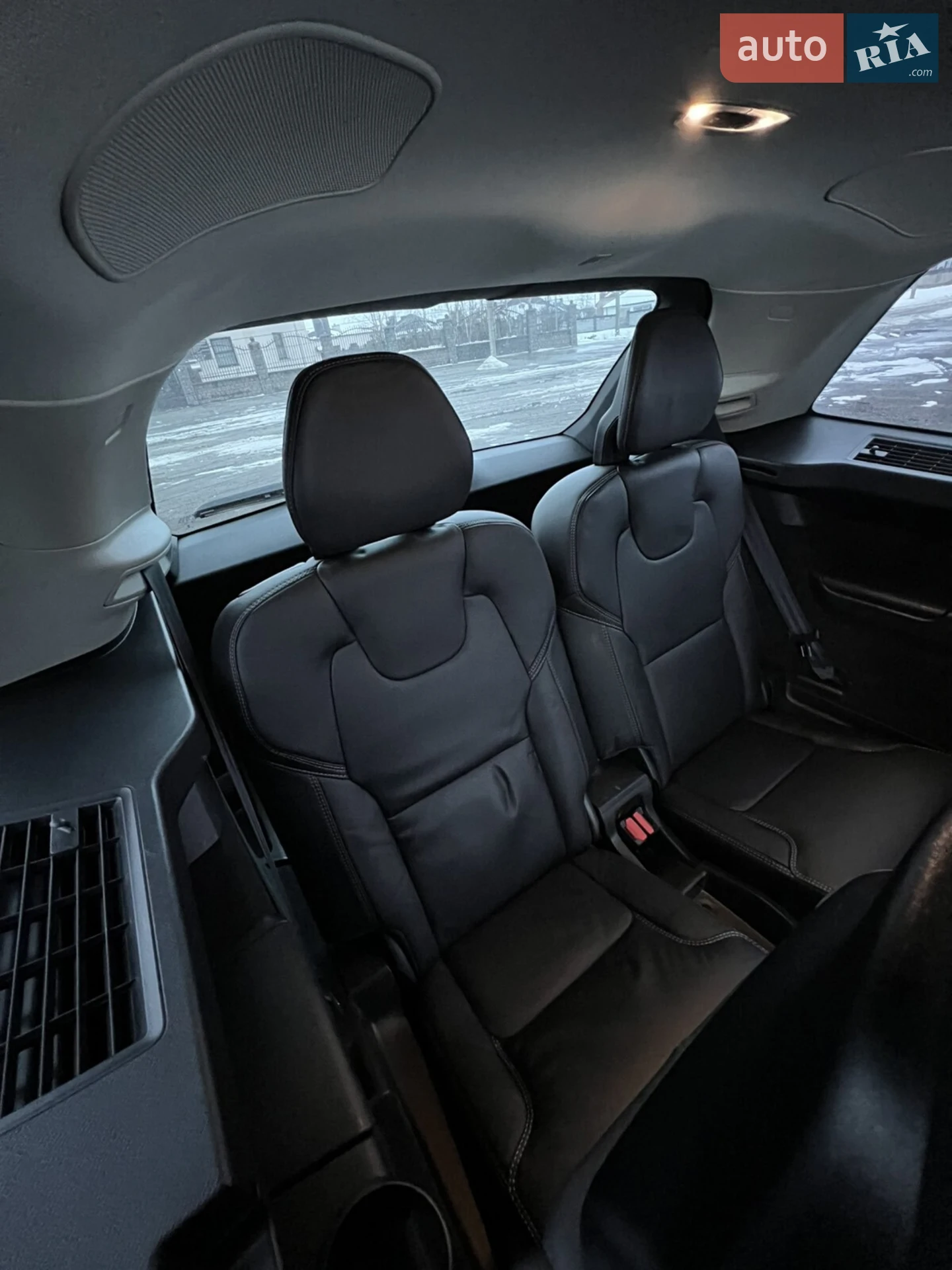 2021 Volvo XC90 - мініатюра 8
