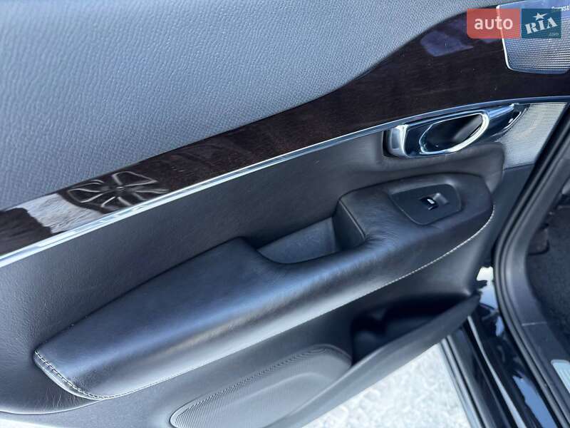 Внедорожник / Кроссовер Volvo XC90 2016 в Полтаве фото 13 Внедорожник / Кроссовер Volvo XC90 2016 в Полтаве