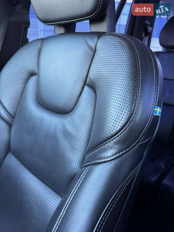 Внедорожник / Кроссовер Volvo XC90 2016 в Полтаве фото 32 Внедорожник / Кроссовер Volvo XC90 2016 в Полтаве