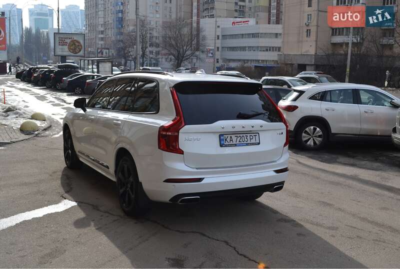 Внедорожник / Кроссовер Volvo XC90 2019 в Киеве