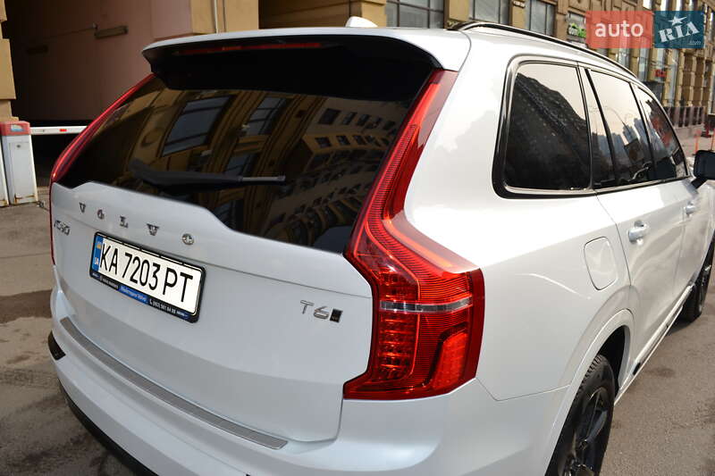 Внедорожник / Кроссовер Volvo XC90 2019 в Киеве