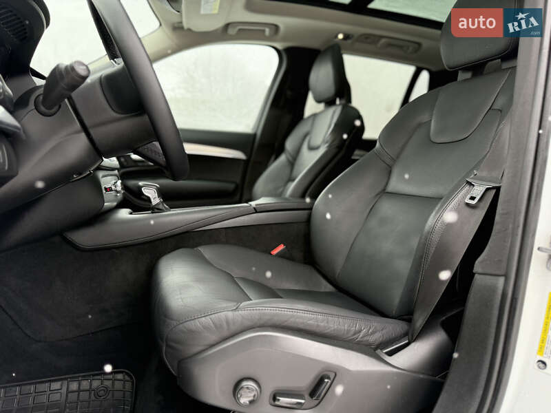 Внедорожник / Кроссовер Volvo XC90 2015 в Ивано-Франковске