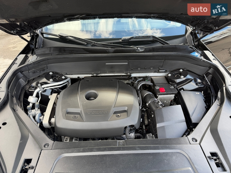 Внедорожник / Кроссовер Volvo XC90 2019 в Киеве