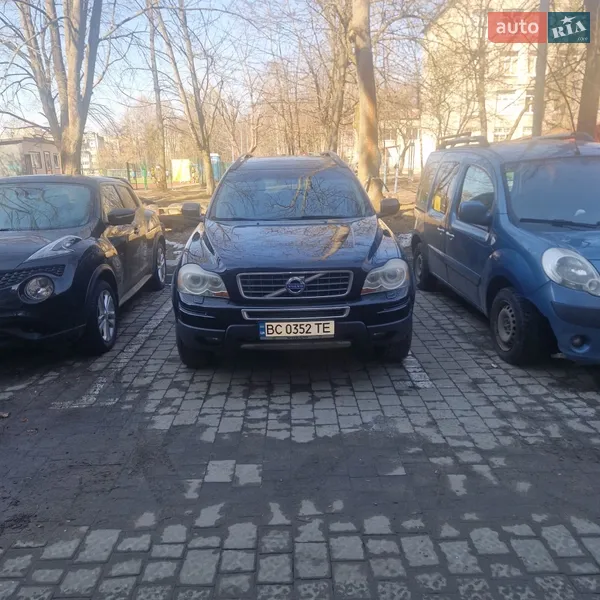 Volvo XC90 2011