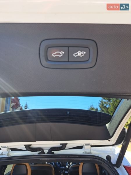 Внедорожник / Кроссовер Volvo XC90 2016 в Тернополе