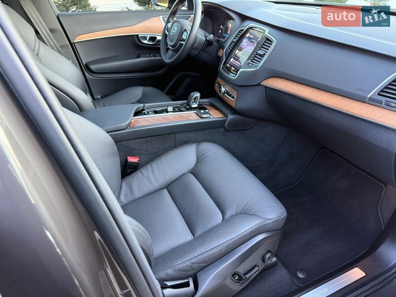 Позашляховик / Кросовер Volvo XC90 2024 в Тернополі