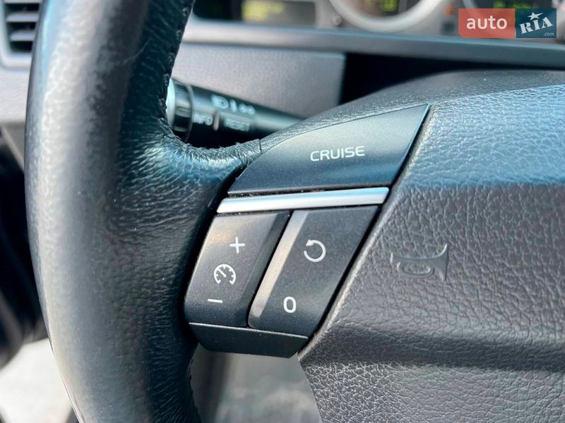 Внедорожник / Кроссовер Volvo XC90 2011 в Львове