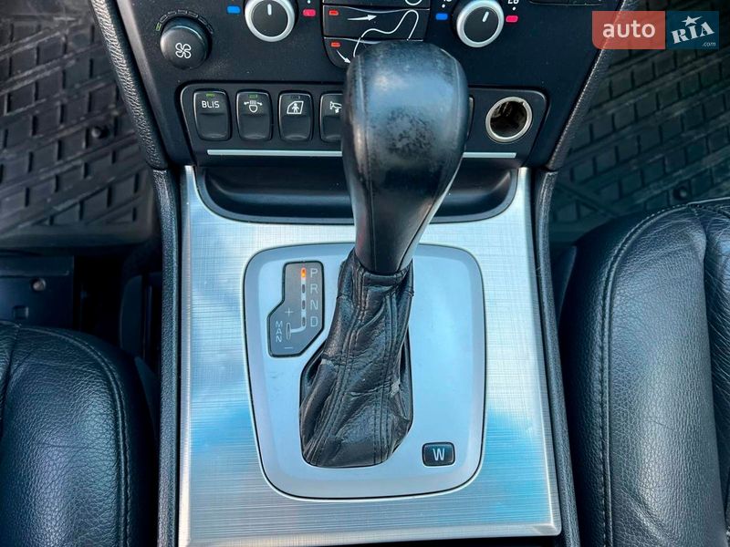 Внедорожник / Кроссовер Volvo XC90 2011 в Львове