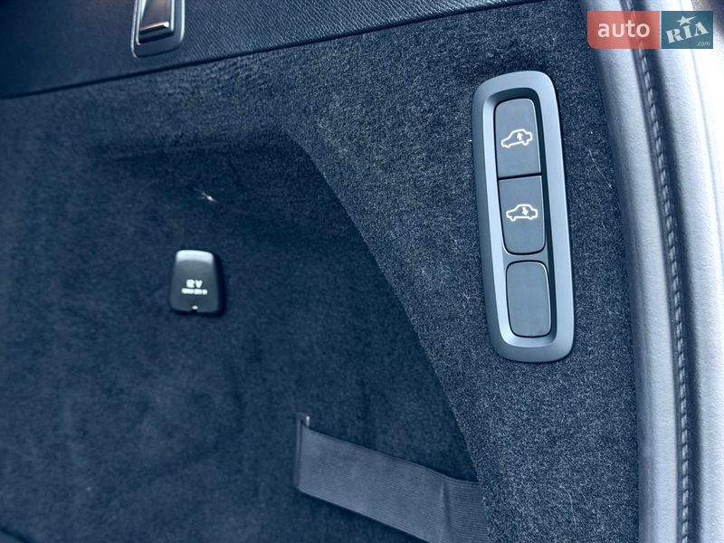 Внедорожник / Кроссовер Volvo XC90 2024 в Киеве