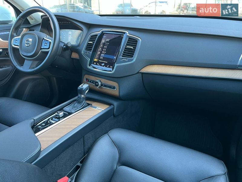Внедорожник / Кроссовер Volvo XC90 2021 в Киеве
