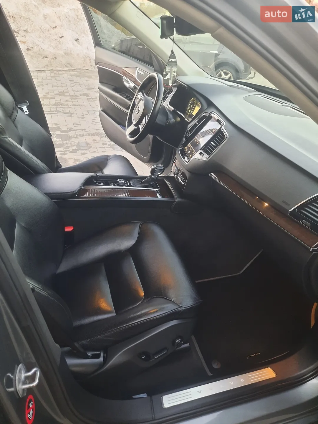 2015 Volvo XC90 - мініатюра 12