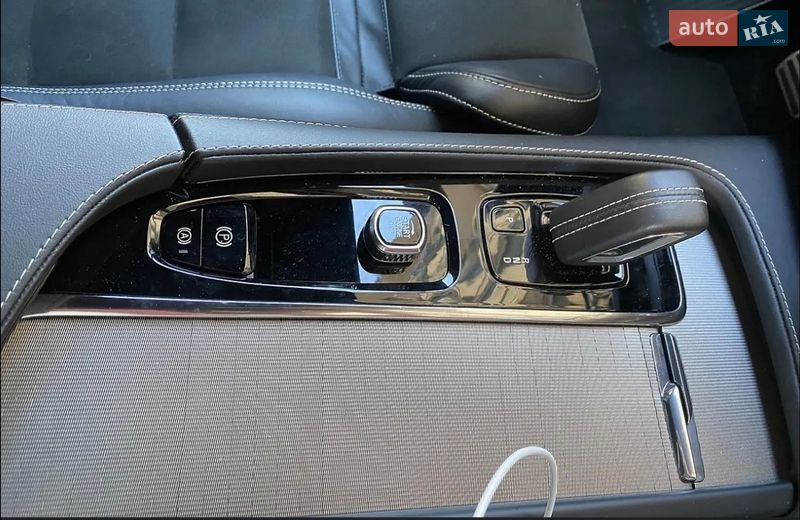 Позашляховик / Кросовер Volvo XC90 2021 в Києві