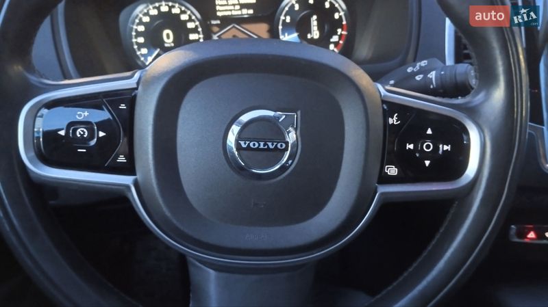 Позашляховик / Кросовер Volvo XC90 2017 в Дніпрі
