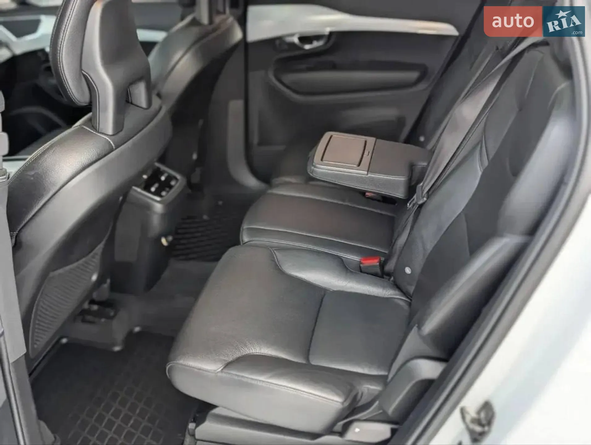 2019 Volvo XC90 - мініатюра 9
