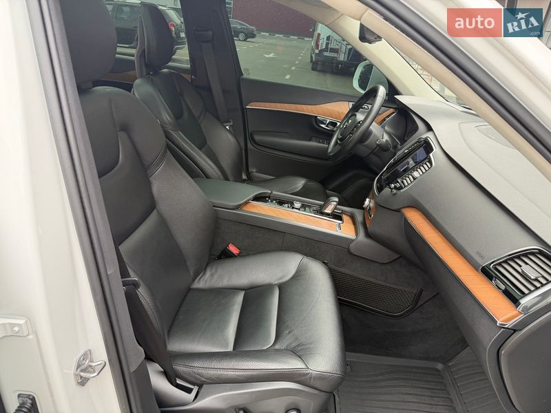 Внедорожник / Кроссовер Volvo XC90 2020 в Киеве фото 41 Внедорожник / Кроссовер Volvo XC90 2020 в Киеве