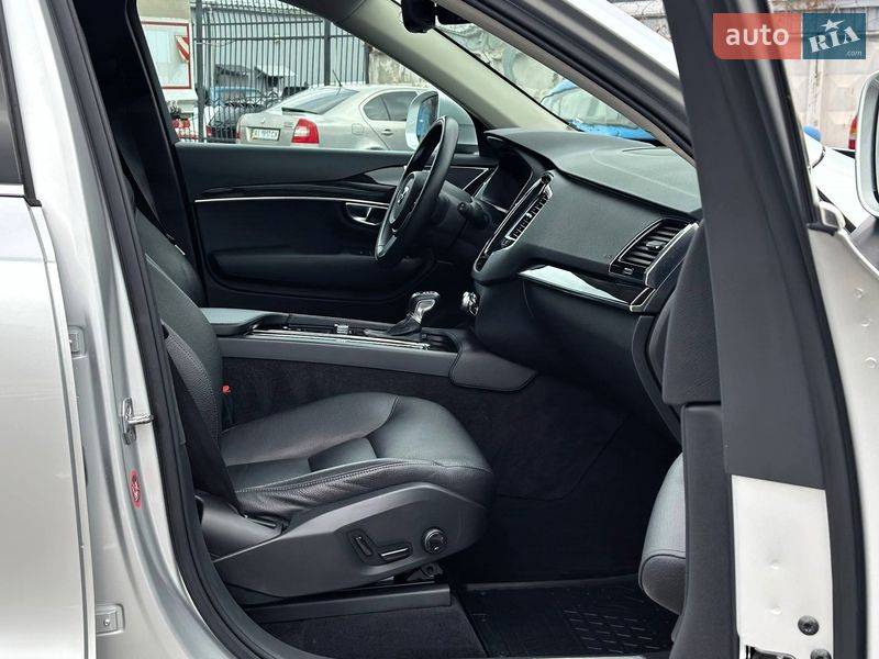 Внедорожник / Кроссовер Volvo XC90 2017 в Киеве фото 28 Внедорожник / Кроссовер Volvo XC90 2017 в Киеве