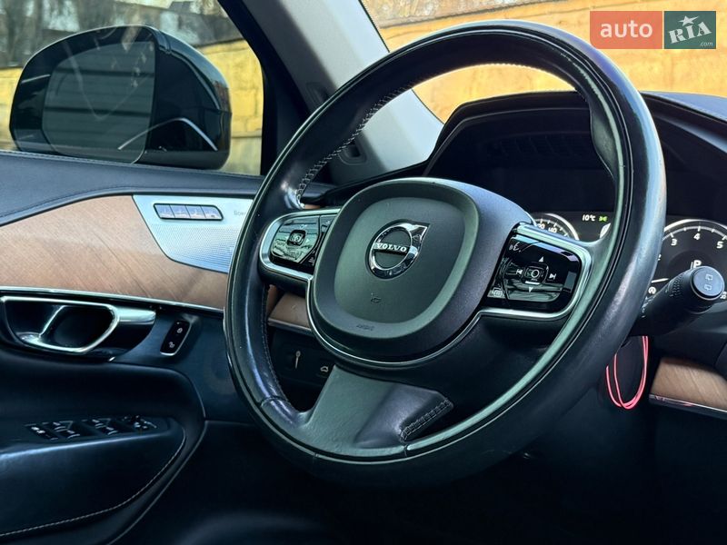 Позашляховик / Кросовер Volvo XC90 2016 в Одесі фото 41 Позашляховик / Кросовер Volvo XC90 2016 в Одесі