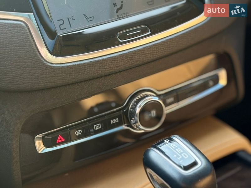 Позашляховик / Кросовер Volvo XC90 2015 в Рівному