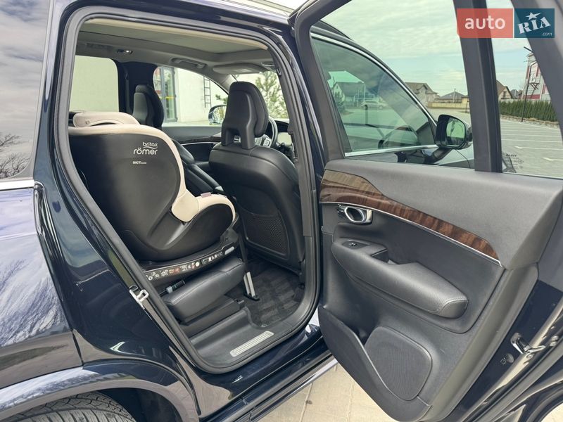 Позашляховик / Кросовер Volvo XC90 2016 в Луцьку