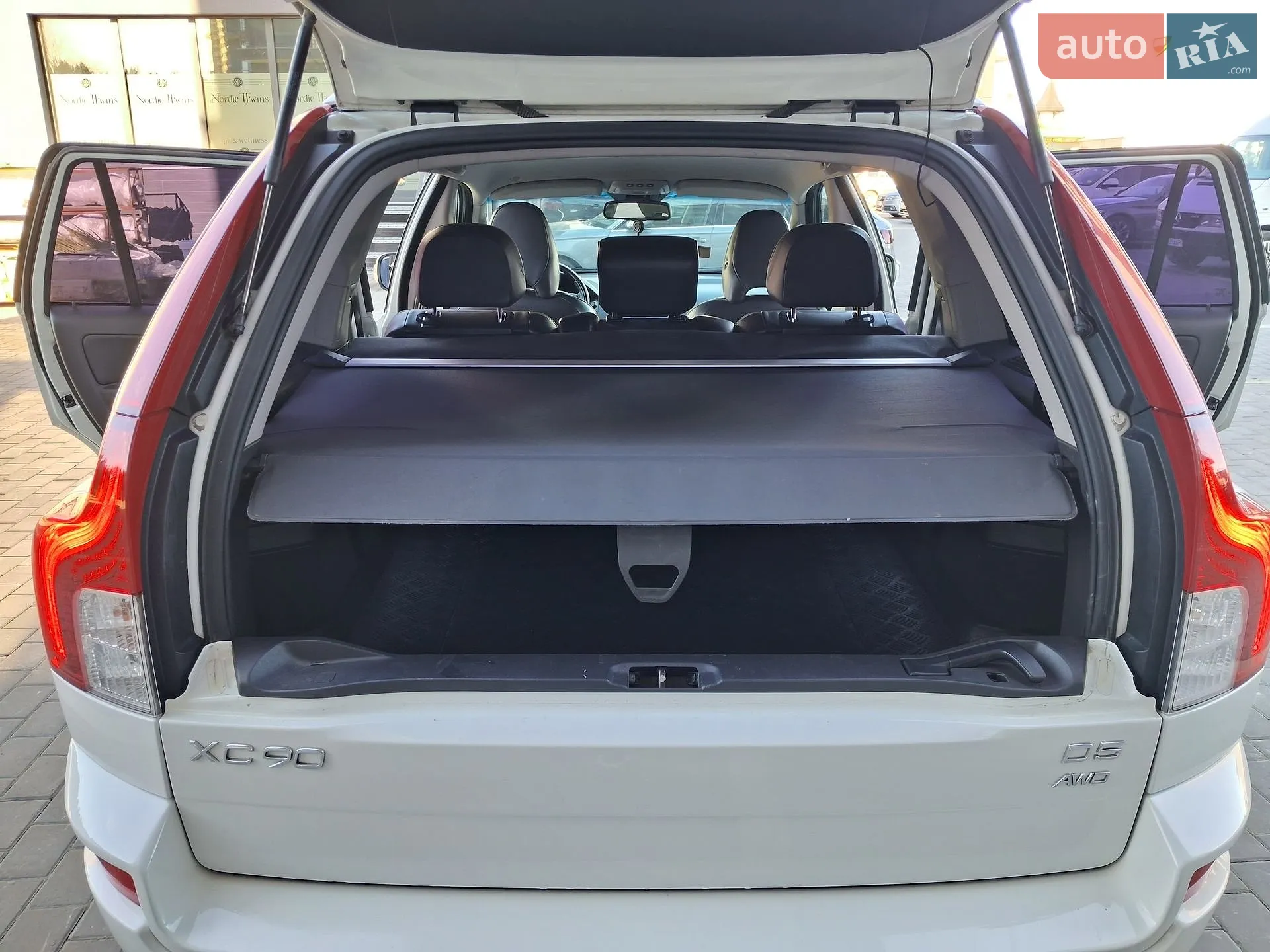 2012 Volvo XC90 - мініатюра 16