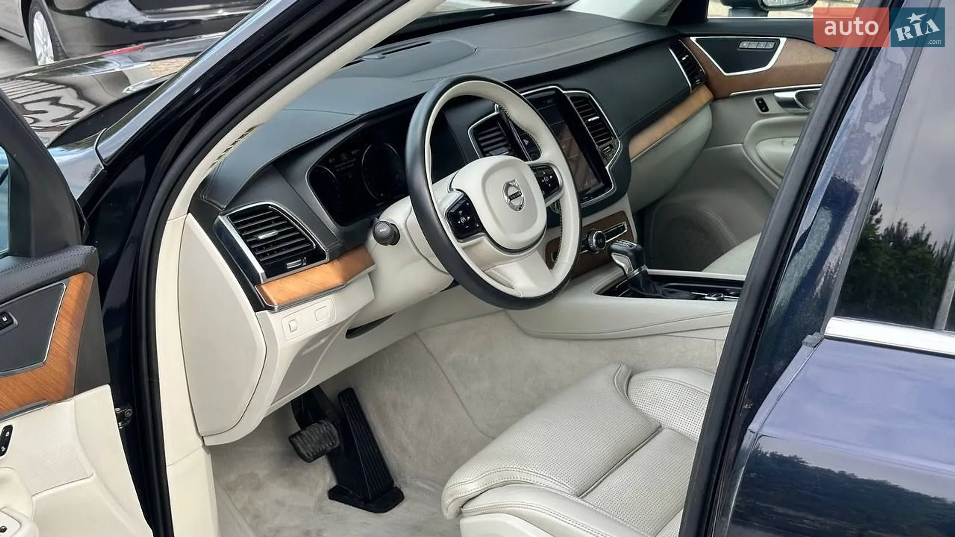 2015 Volvo XC90 - мініатюра 16