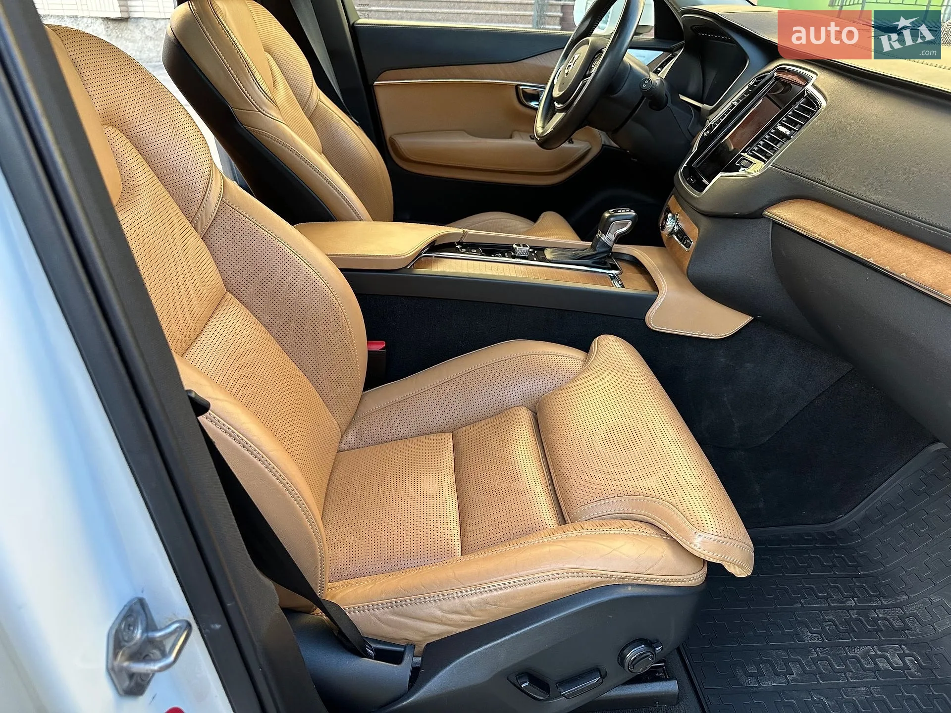 2015 Volvo XC90 - мініатюра 15