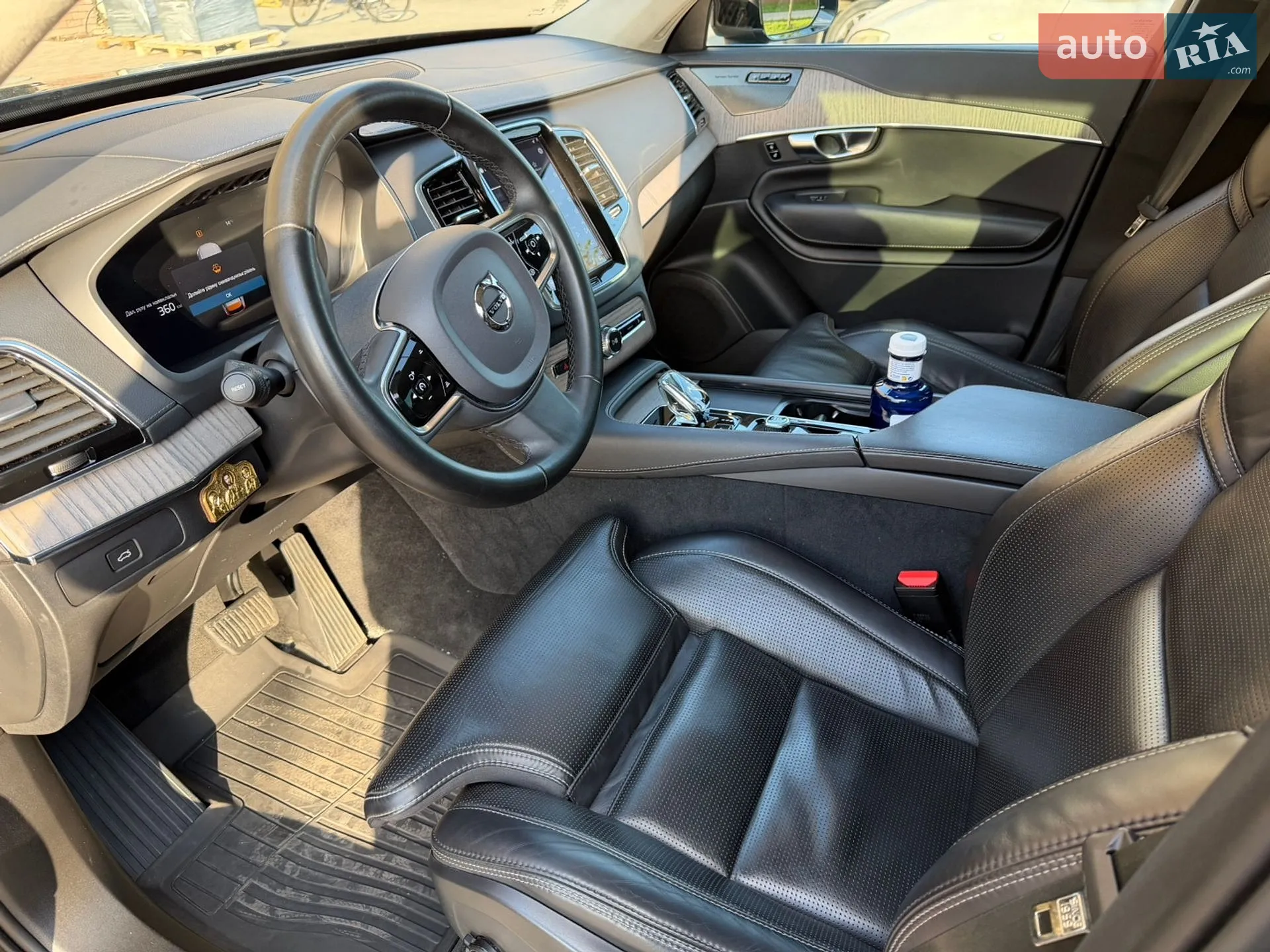 2022 Volvo XC90 - мініатюра 14