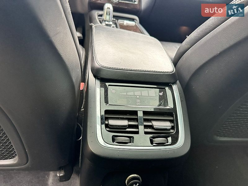 Внедорожник / Кроссовер Volvo XC90 2017 в Ровно фото 47 Внедорожник / Кроссовер Volvo XC90 2017 в Ровно