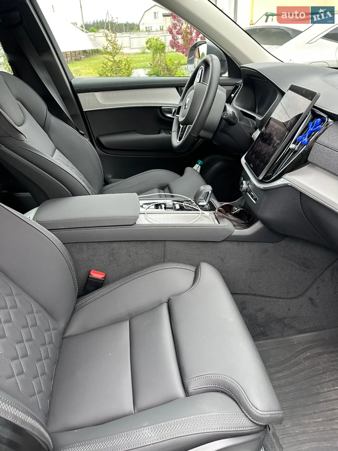 2025 Volvo XC90 - мініатюра 13