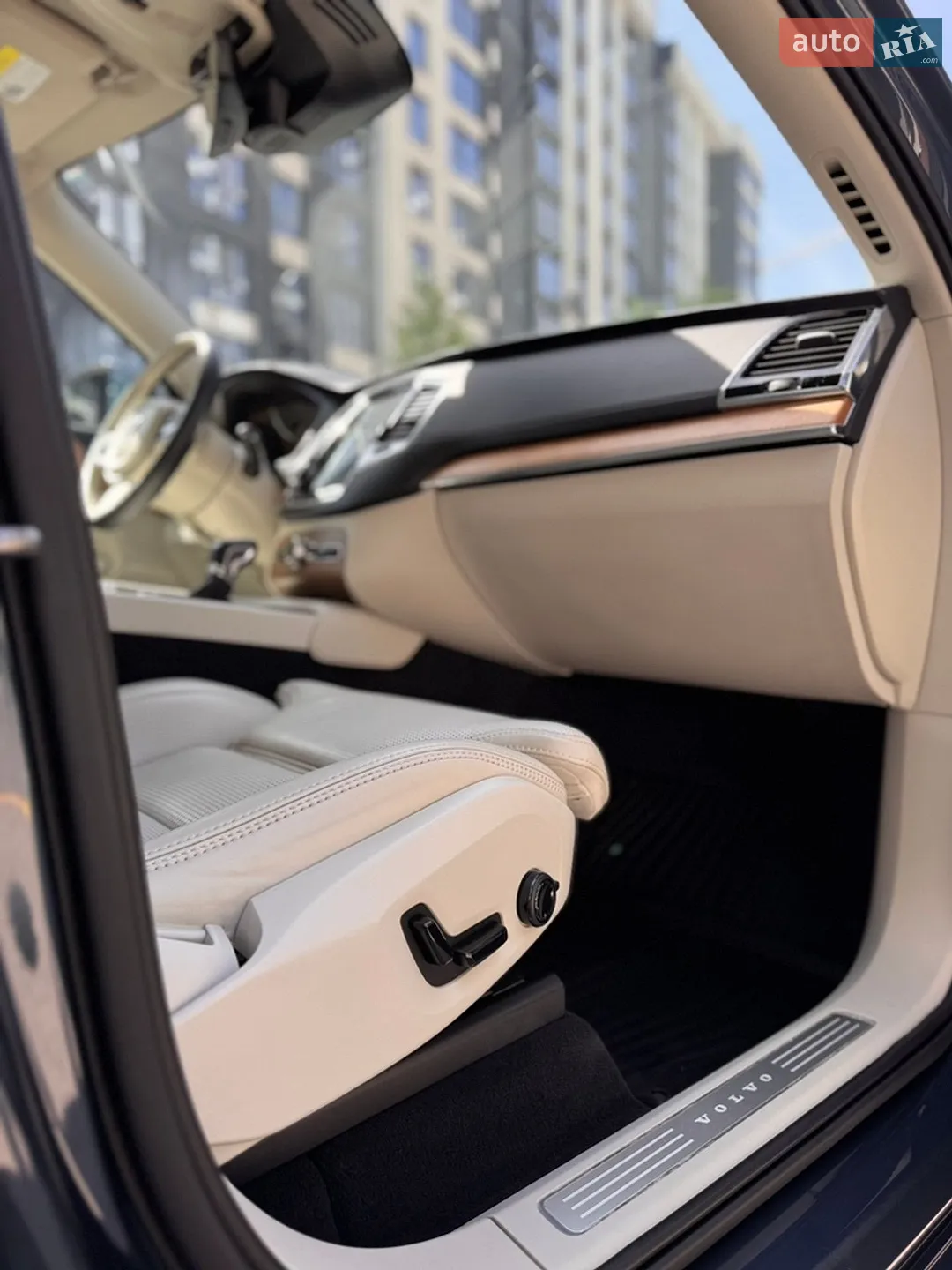 2019 Volvo XC90 - мініатюра 8