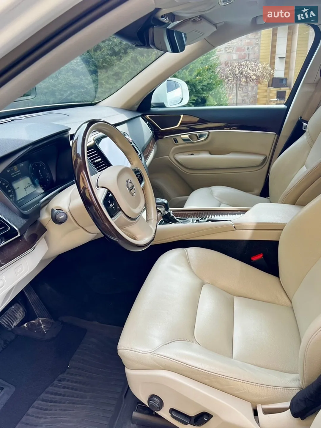 2017 Volvo XC90 - мініатюра 16